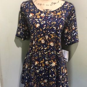 Lularoe Large Perfect Tee